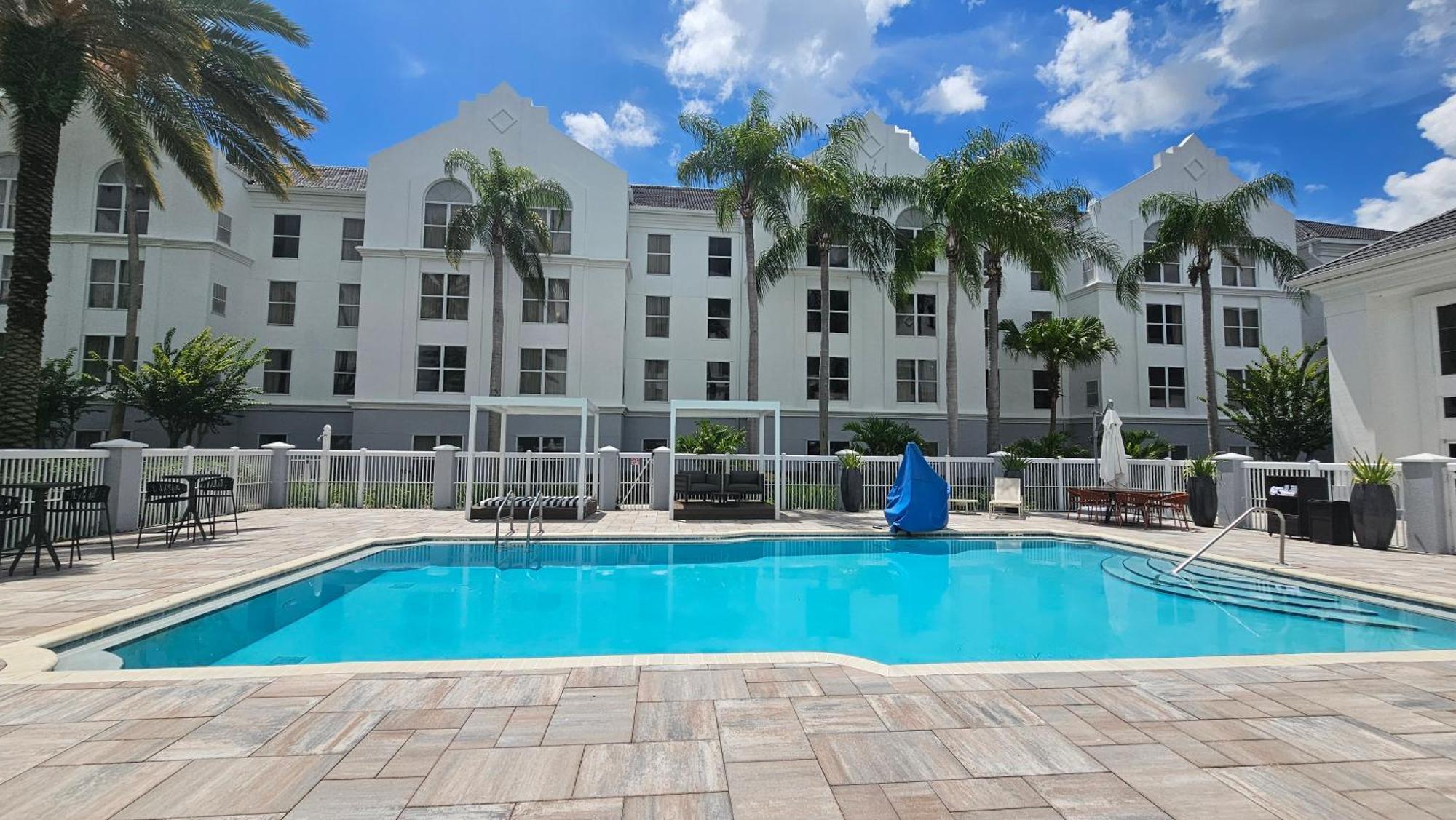 Surestay Plus By Best Western Orlando Lake Buena Vista Exteriér fotografie
