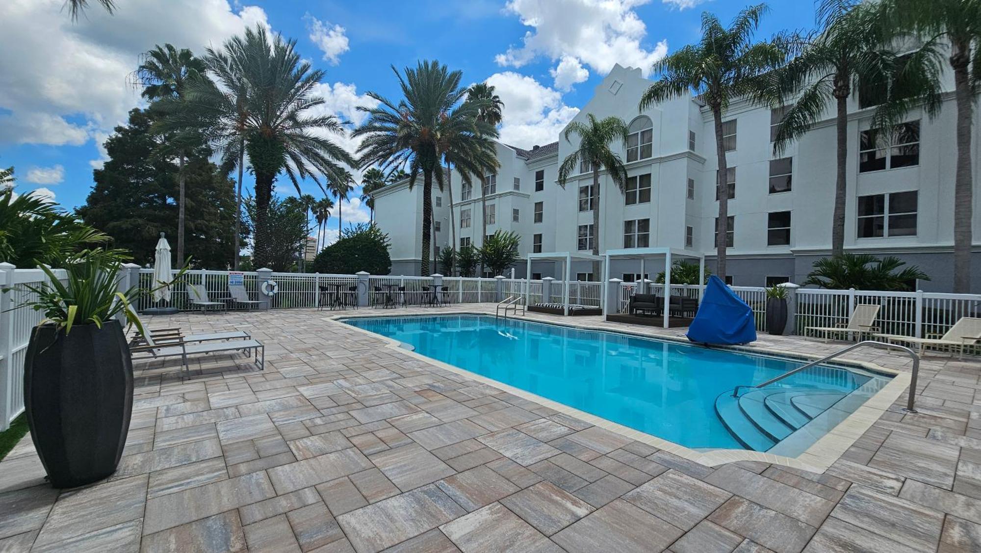 Surestay Plus By Best Western Orlando Lake Buena Vista Exteriér fotografie