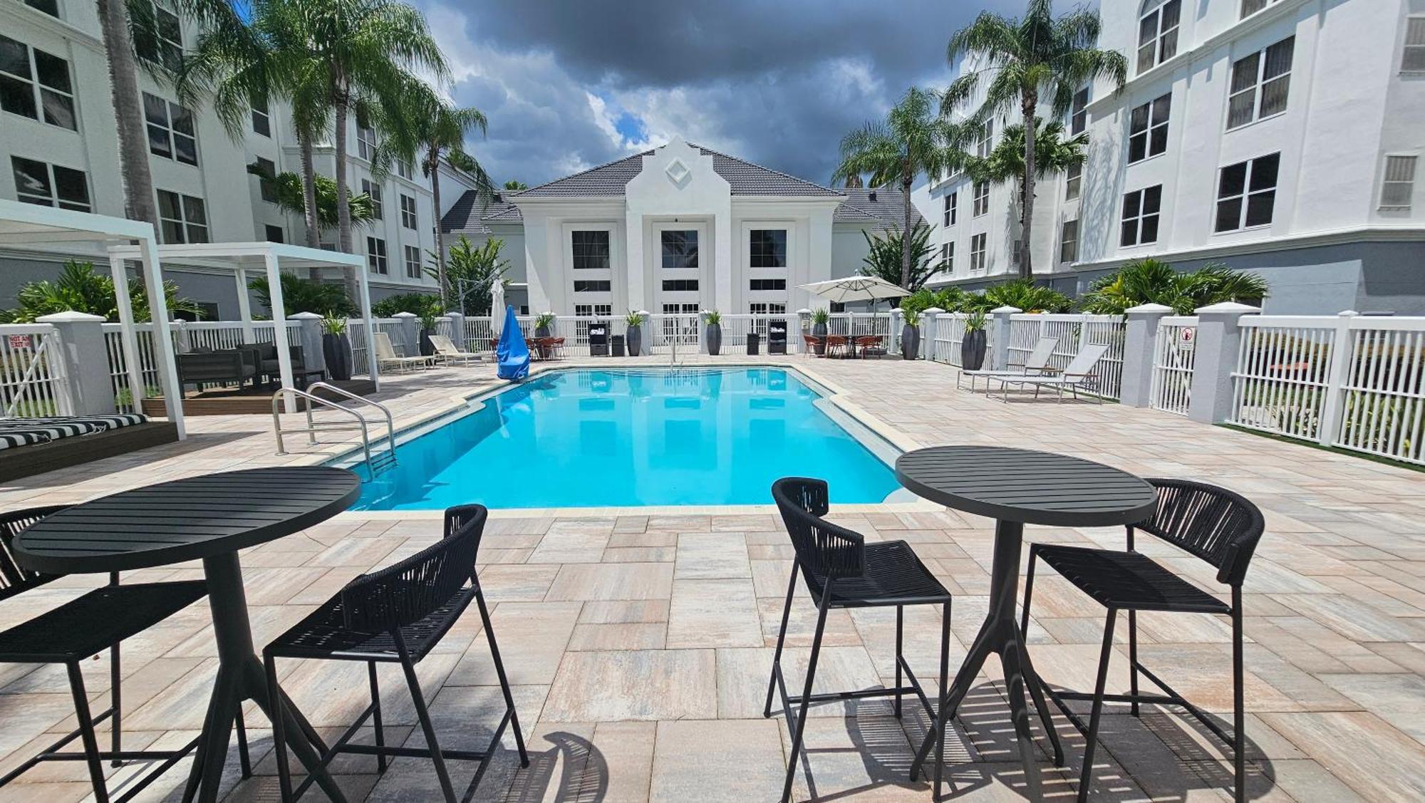 Surestay Plus By Best Western Orlando Lake Buena Vista Exteriér fotografie
