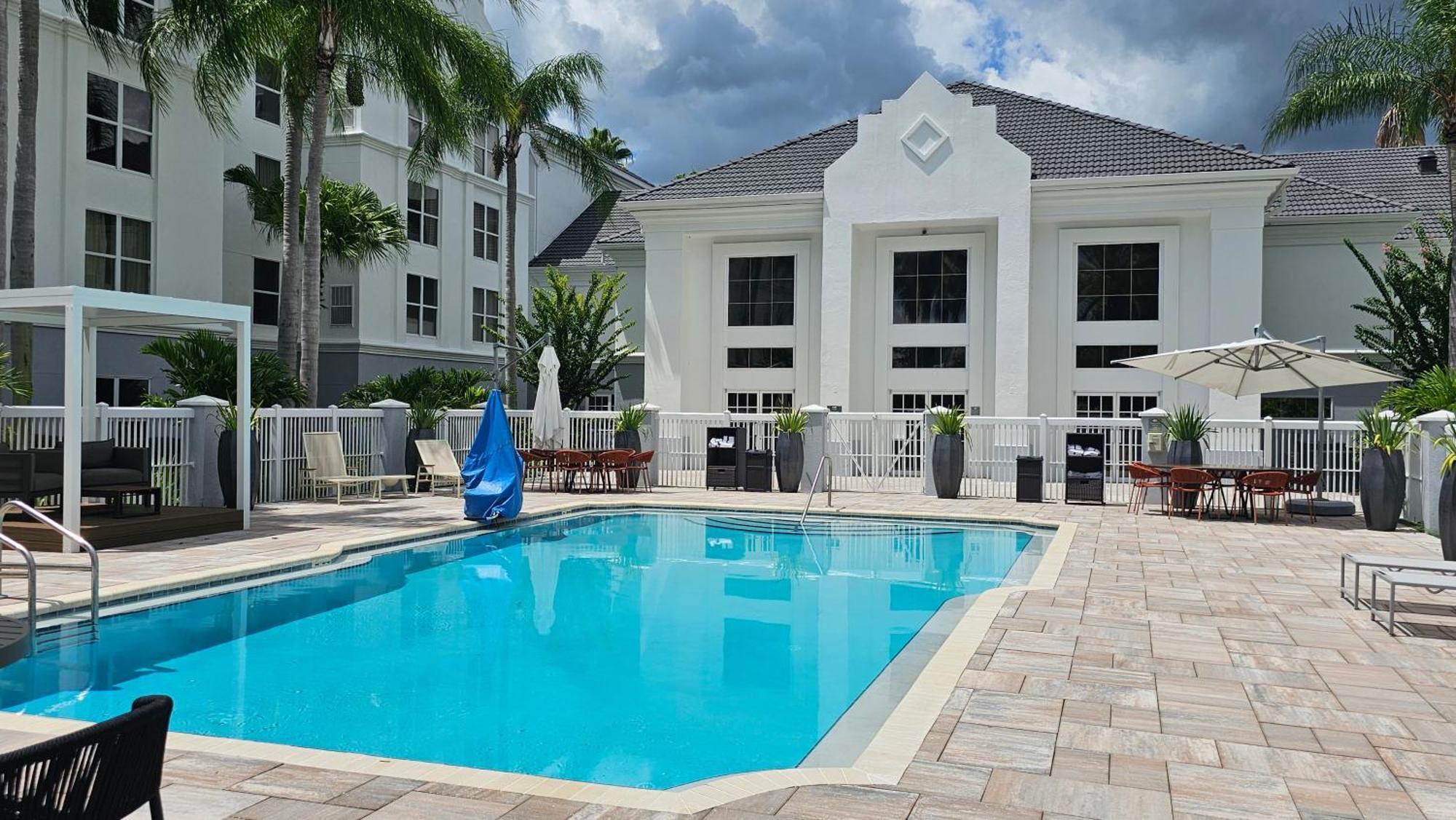 Surestay Plus By Best Western Orlando Lake Buena Vista Exteriér fotografie