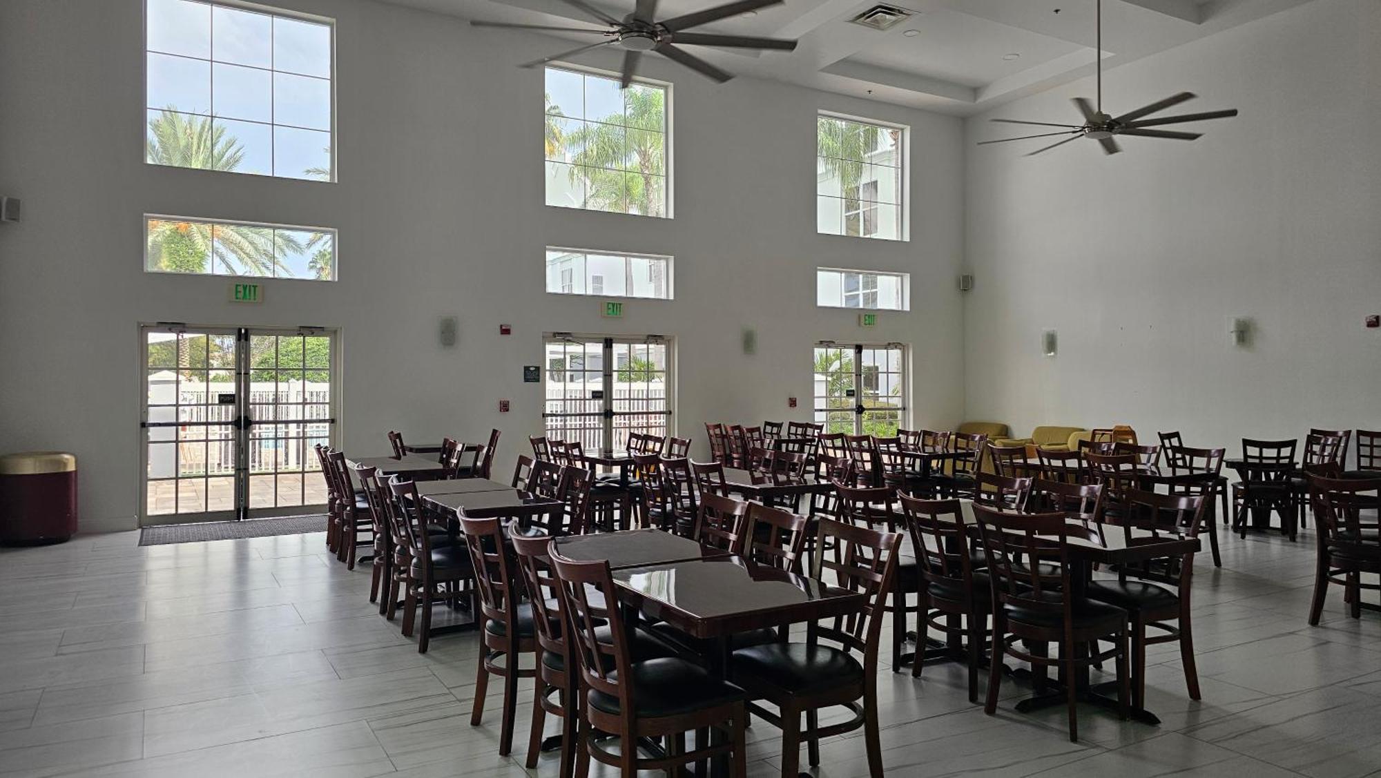 Surestay Plus By Best Western Orlando Lake Buena Vista Exteriér fotografie